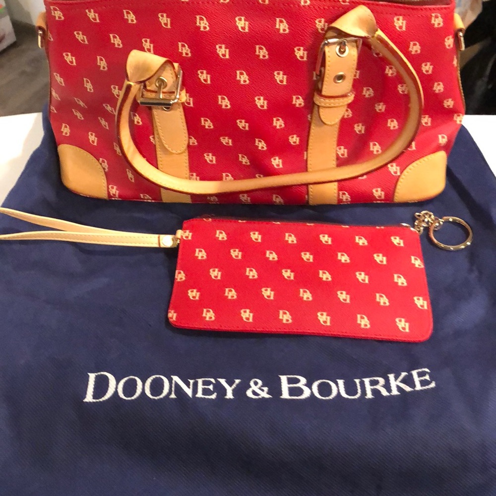 Handbag dooney & bourke